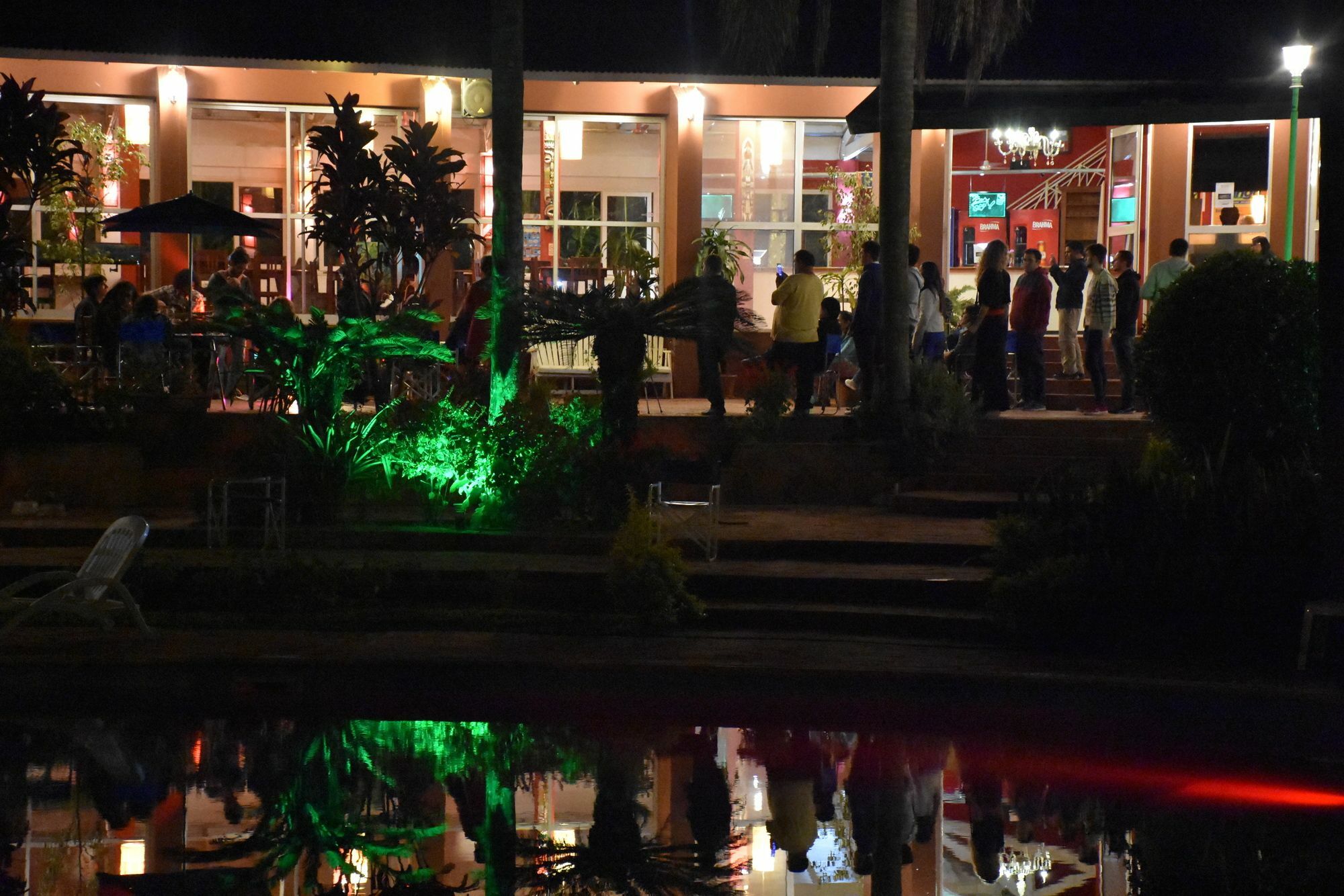 Tangoinn Club Iguazu Party Luxury Hostel Puerto Iguazú Buitenkant foto