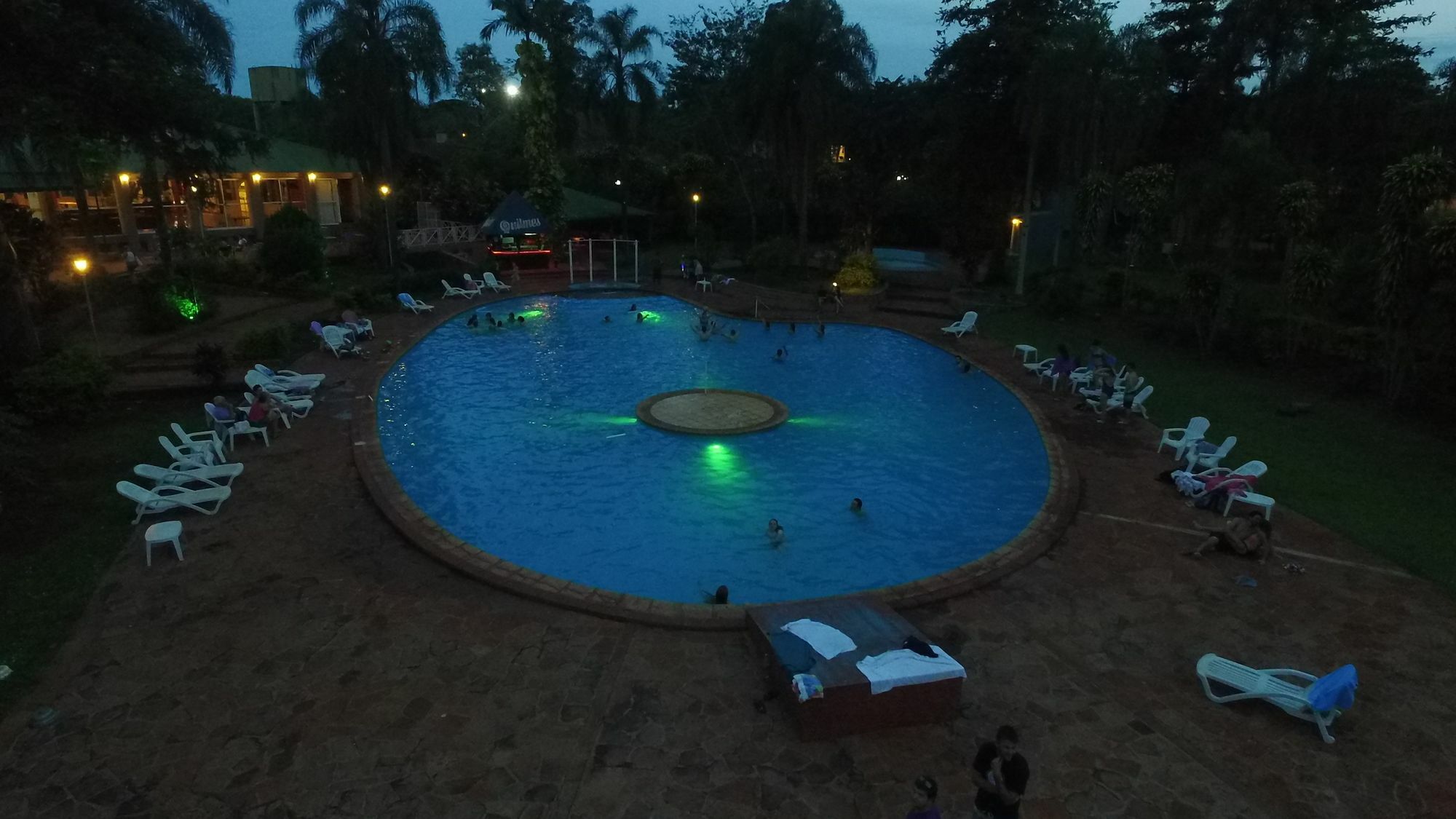 Tangoinn Club Iguazu Party Luxury Hostel Puerto Iguazú Buitenkant foto
